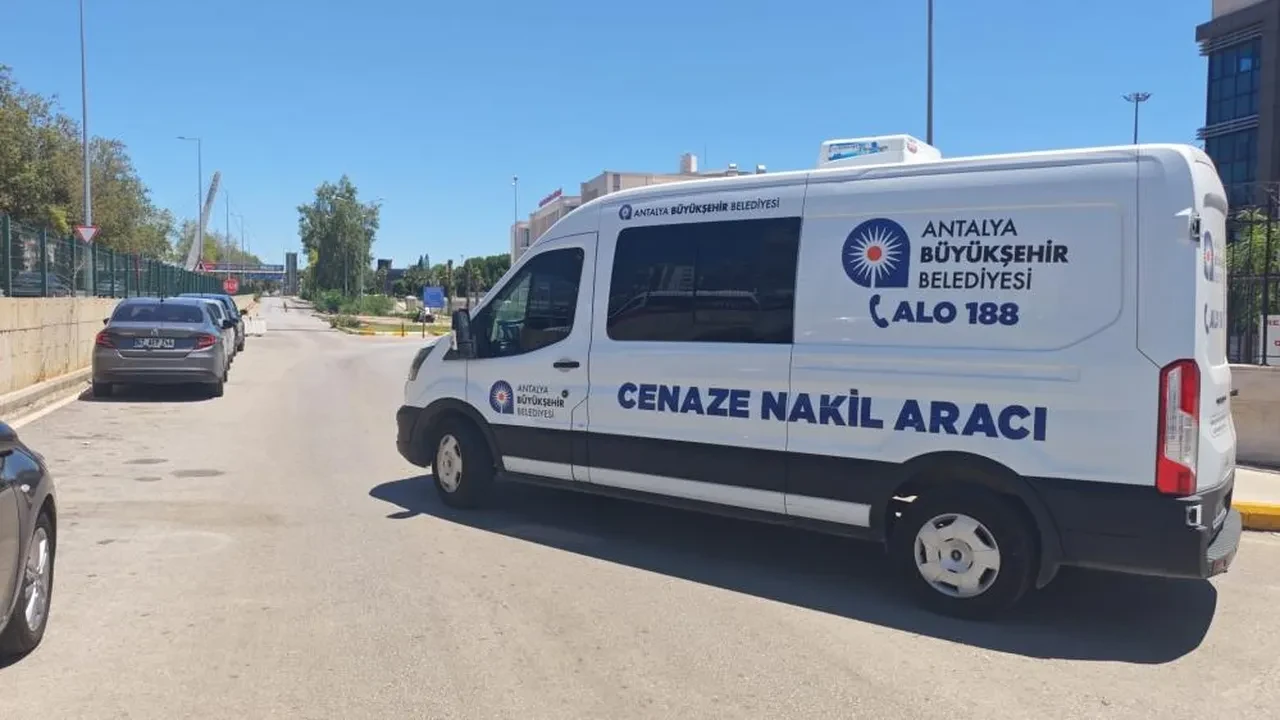 Genç kadını tabancayla vurarak öldürüp, ardından intihar etti