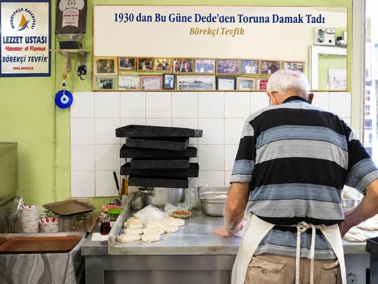 Her sabah 05.00'te tezgâhın başında! 69 yıllık lezzet sırrını açıkladı: Dünyanın her yerinden müşterisi var