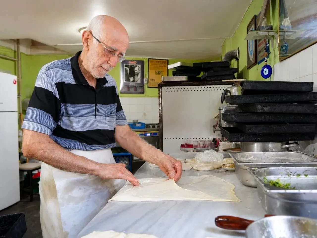 Her sabah 05.00'te tezgâhın başında! 69 yıllık lezzet sırrını açıkladı: Dünyanın her yerinden müşterisi var