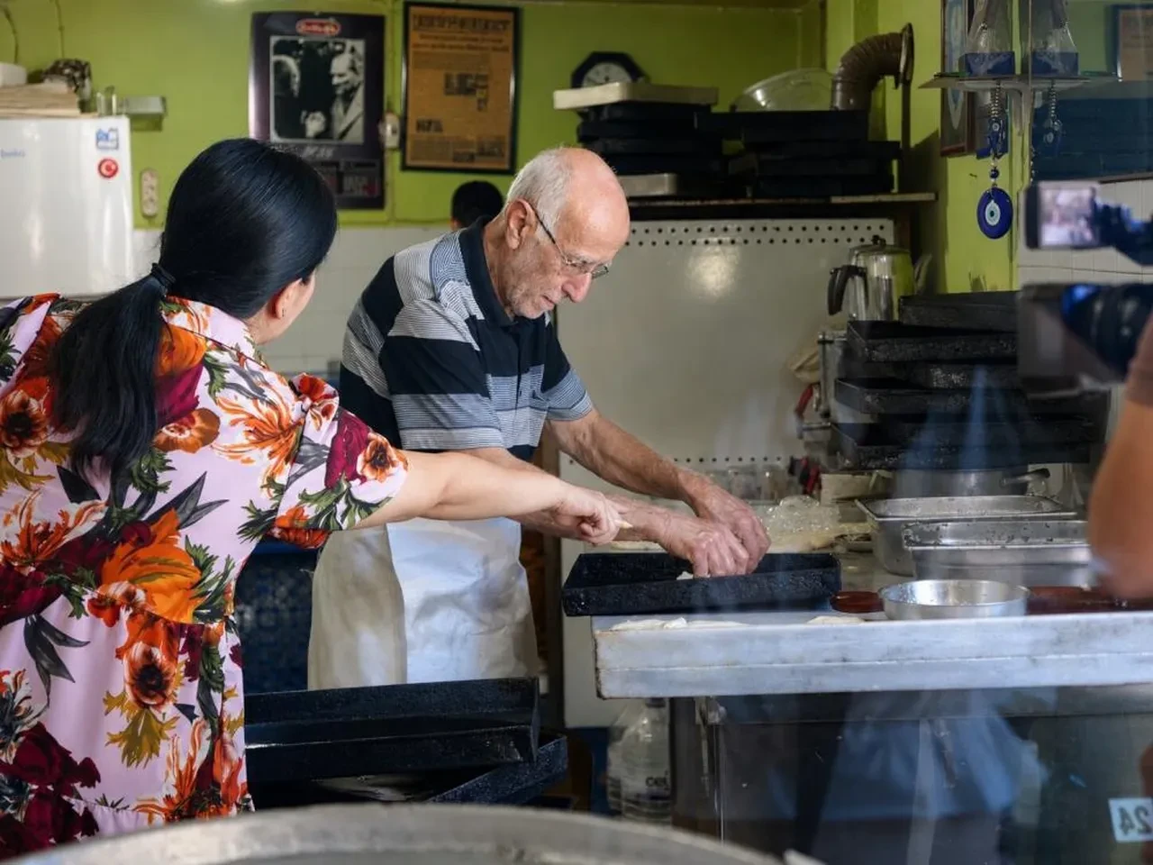 Her sabah 05.00'te tezgâhın başında! 69 yıllık lezzet sırrını açıkladı: Dünyanın her yerinden müşterisi var