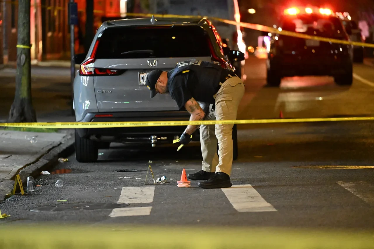 New York'ta silahlı kavgada 12 yaşındaki çocuk hayatını kaybetti!