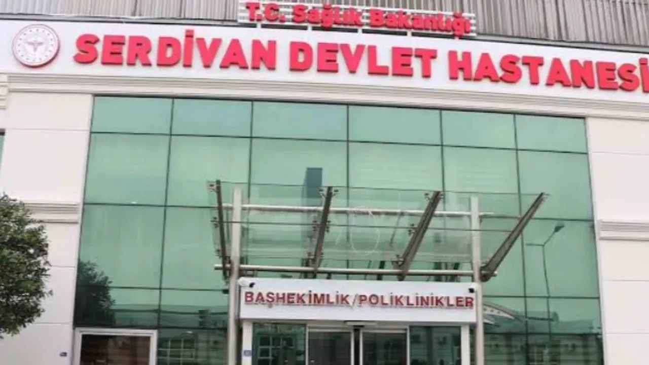 Serdivan Devlet Hastanesinde başhekim dahil 8 personele ceza: 100 bin liralık alım mercek altında