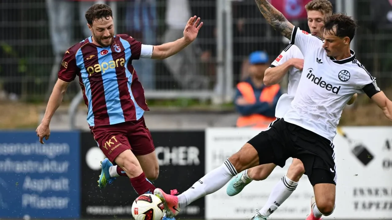 Trabzonspor, Frankfurt'a 3-0 yenildi! Bordo-mavililerden tatsız prova