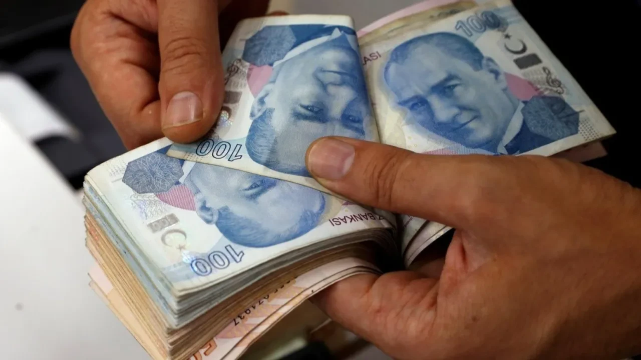 3.552 TL Emekli maaş farkları sorgulama! Temmuz 2026 emekli maaş farkları yatmaya başladı mı? SGK 4A, 4B, 4C emekli fark ödeme günleri