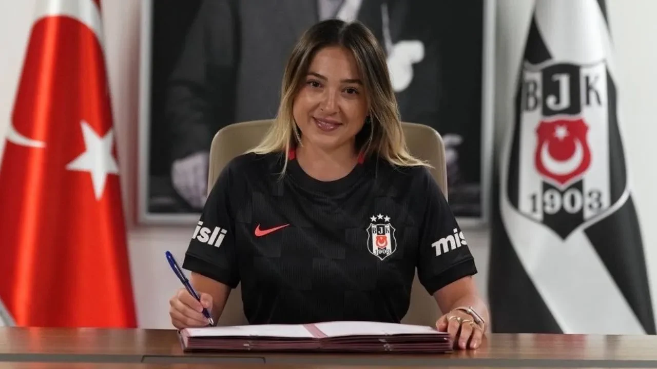 Beşiktaş'tan 4 transfer birden! Siyah-beyazlılar bombaları patlattı