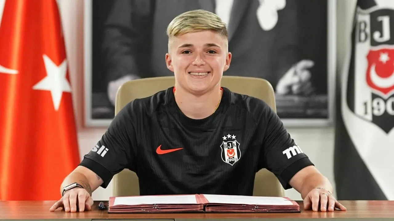 Beşiktaş'tan 4 transfer birden! Siyah-beyazlılar bombaları patlattı