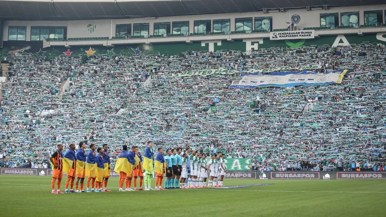 Bursaspor ile Shakhtar Donetsk golsüz berabere kaldı