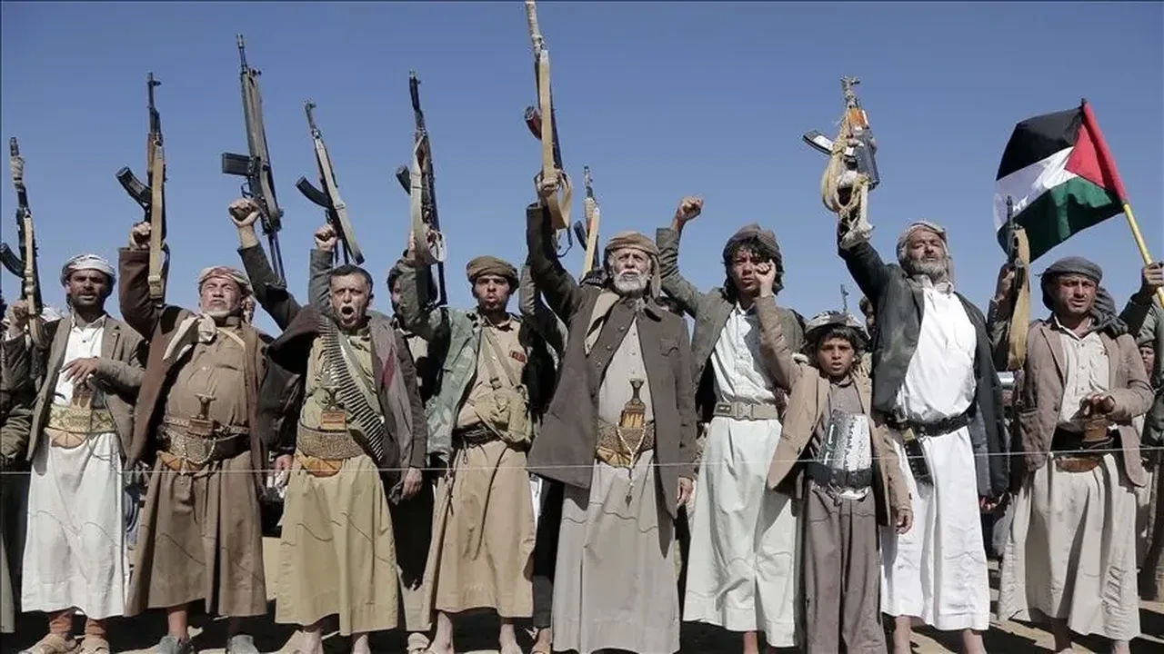 Körfez ülkesi Suudi Arabistan'a İHA'lı saldırı! İran destekli Husiler saldırıyı üstlendi