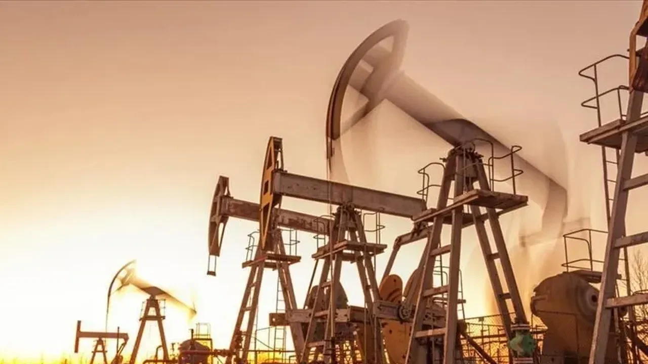 Petrol fiyatlarında sert düşüş! Gözler akaryakıt fiyatlarında