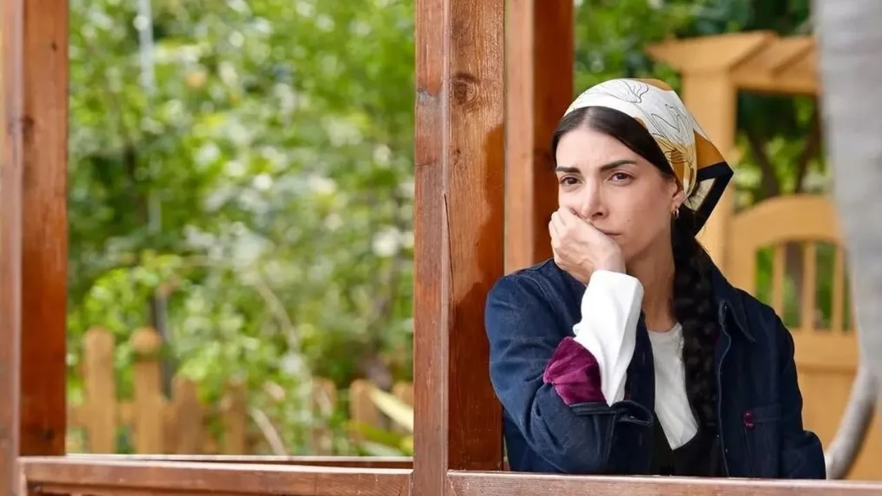 Deniz Baysal'ın paylaşımında dikkat çeken alyans detayı! Barış Yurtçu ile barıştılar mı?
