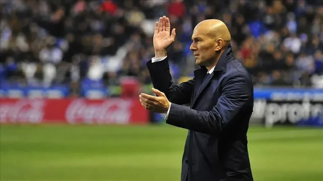 Fransa milli takımının yeni teknik direktörü Zinedine Zidane! İlk sınavı Türkiye karşısında olacak