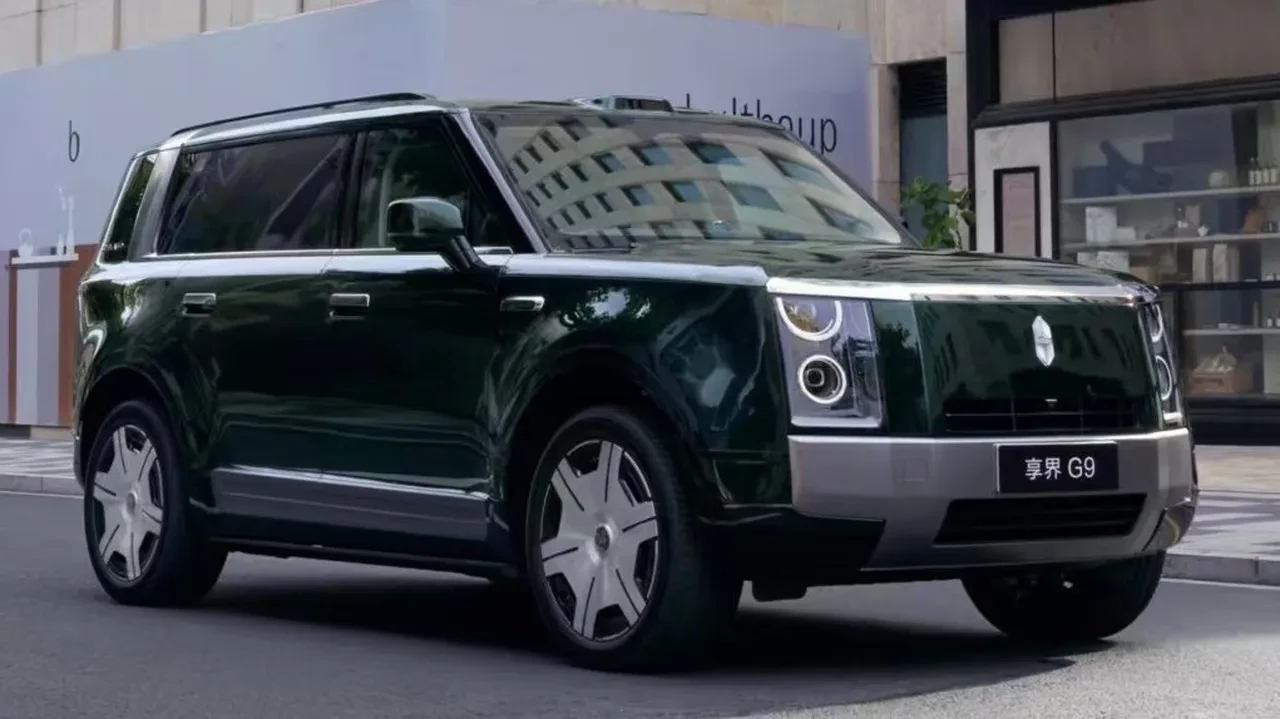 Huawei’nin 586 beygirlik yeni SUV: Tavan çadırı ve 1.300 kilometre menzili var