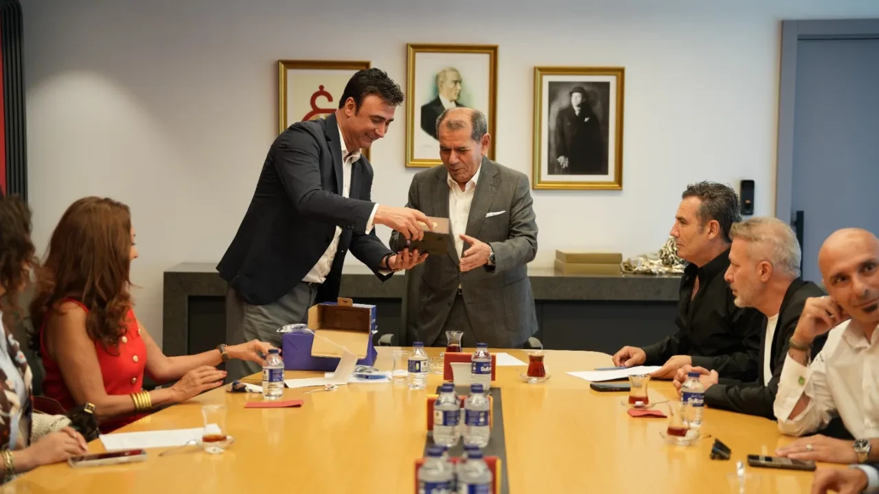 İlklerin takımı Galatasaray'dan telif haklarına örnek adım