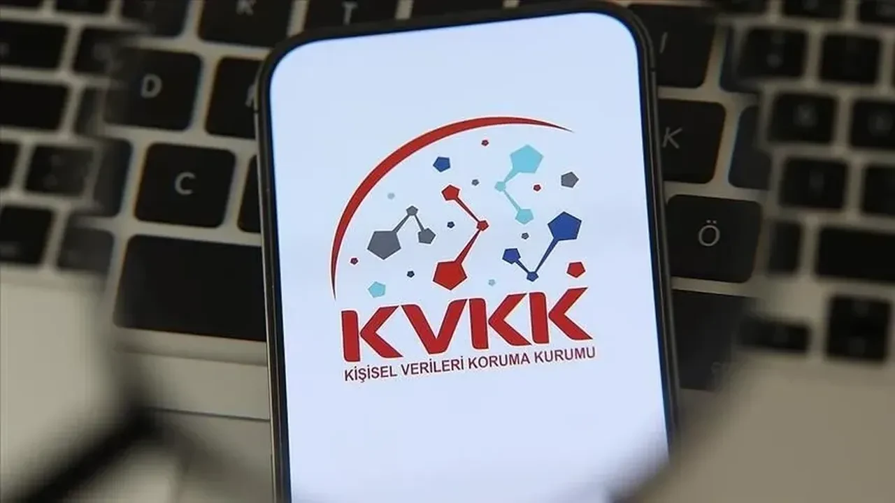 Kamu kurumlarına KVKK freni: İnternette kişisel verilerin paylaşımına sınırlama getirildi