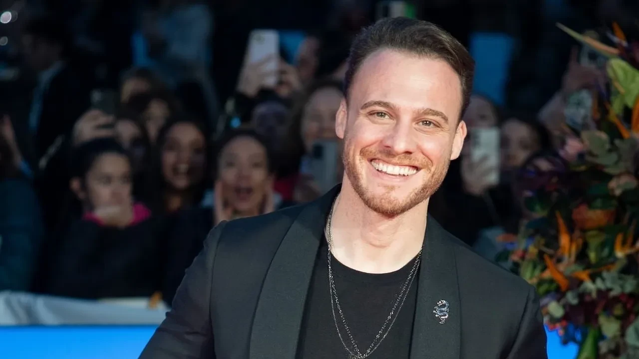 Kerem Bürsin'in yeni hali şaşkına çevirdi! Yorgun Güneş filmi için imaj değiştirmişti