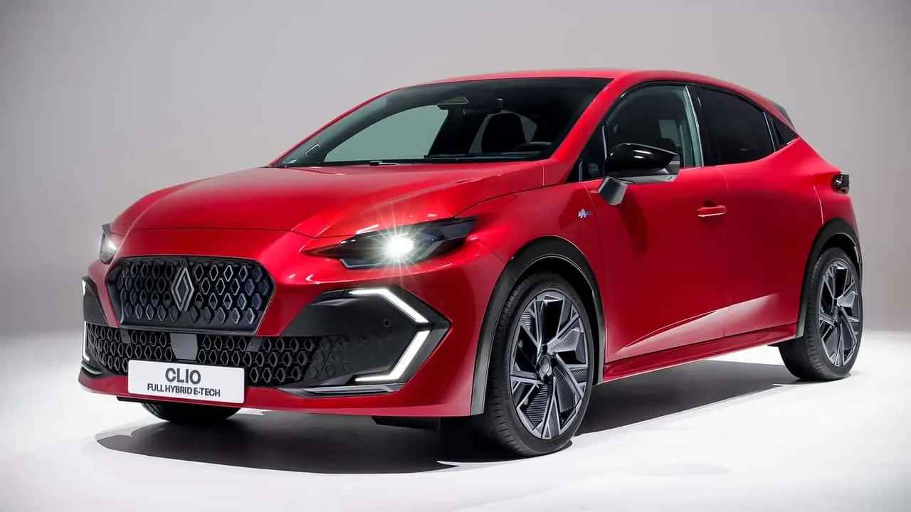 Renault Clio ve Hyundai i20 karşılaştırması: Siz olsaydınız hangisini seçerdiniz?