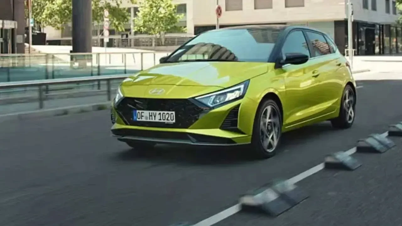 Renault Clio ve Hyundai i20 karşılaştırması: Siz olsaydınız hangisini seçerdiniz?
