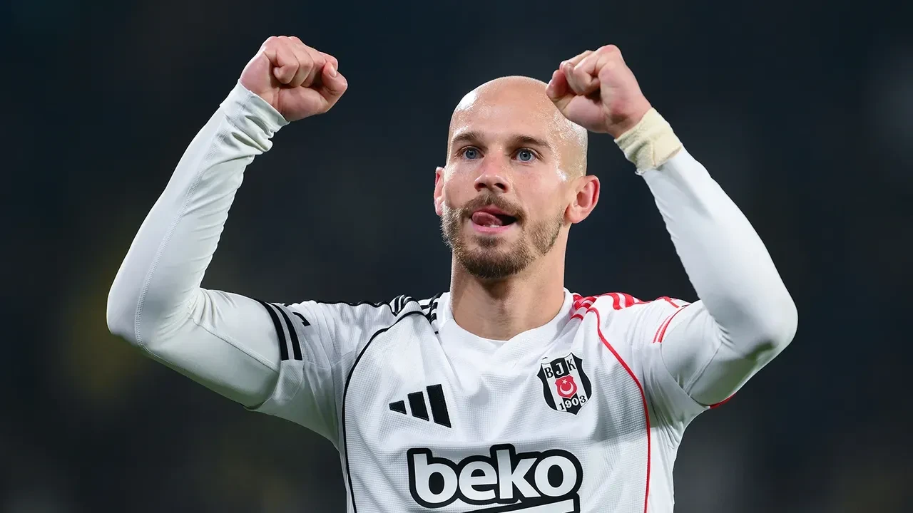 Trabzonspor gözünü Beşiktaş'ın yıldızına dikti! Dev transferde sürpriz gelişme