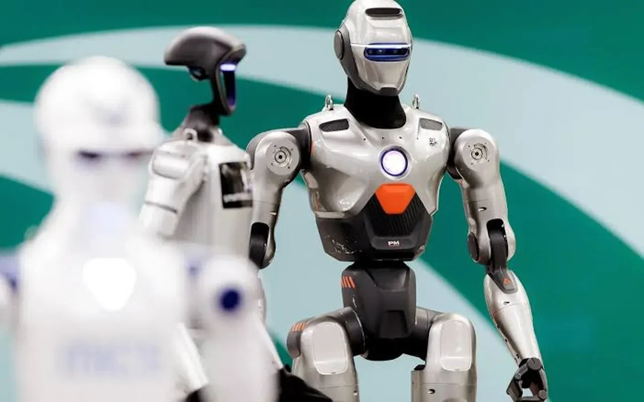 ABD'den Çin'e yeni darbe: Yabancı robotlara kapılar kapanıyor!