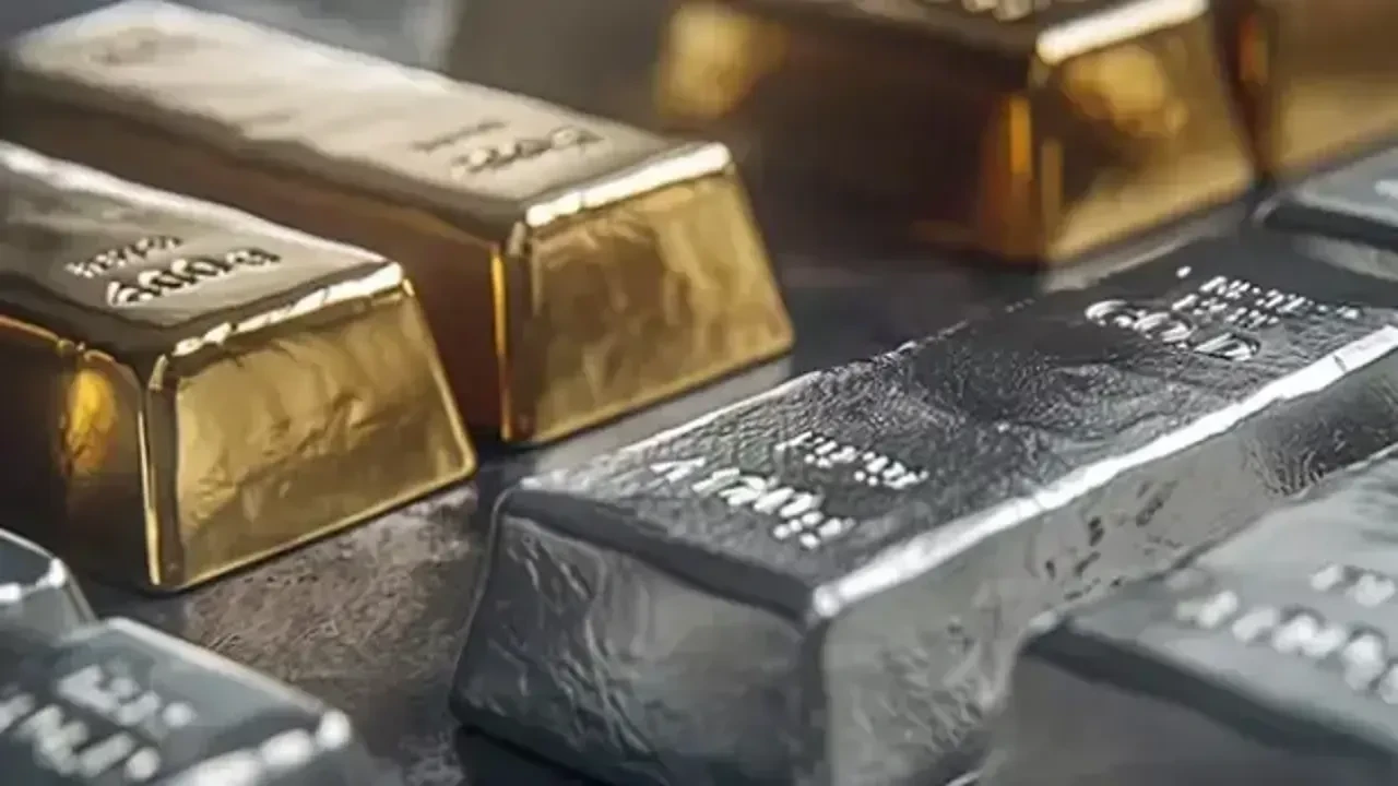 Altın ve gümüş fiyatlarında büyük dalga! Uzmanlardan Ağustos için kritik 'alım fırsatı' uyarısı