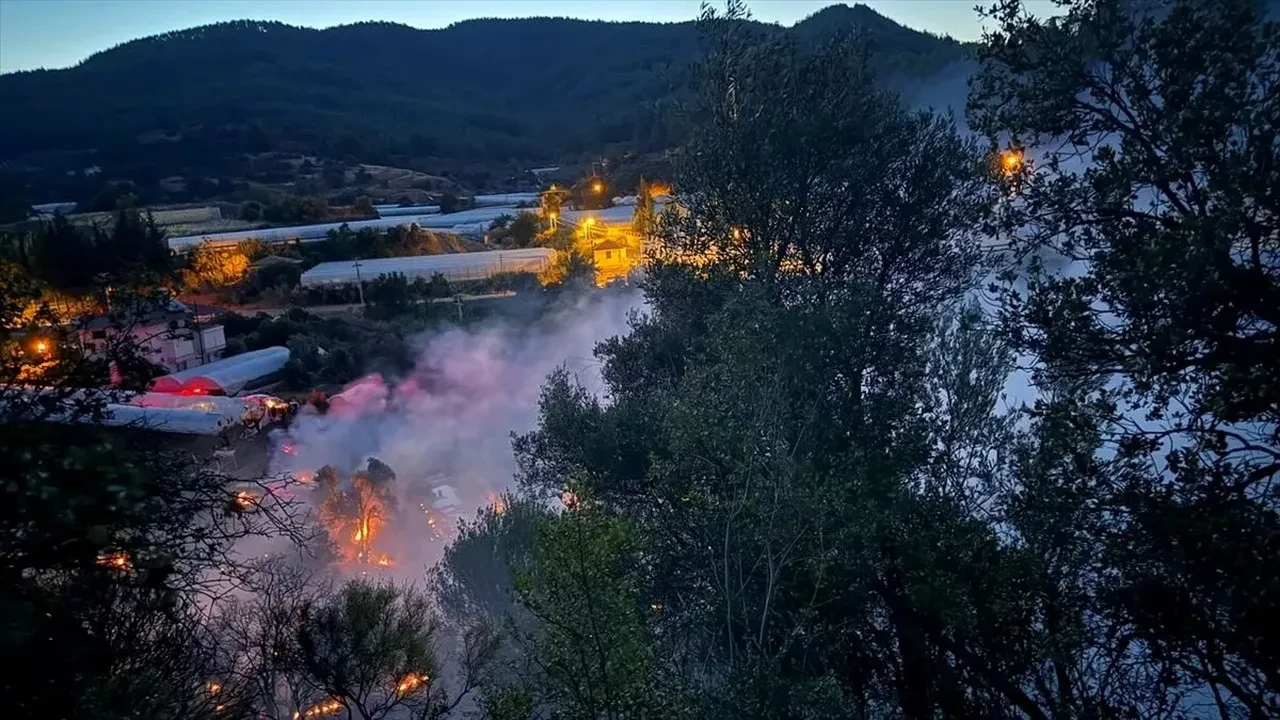 Altınoluk yangın SON DAKİKA! 29 Temmuz Kaş, Seydikemer, Altınoluk yangın söndürüldü mü?
