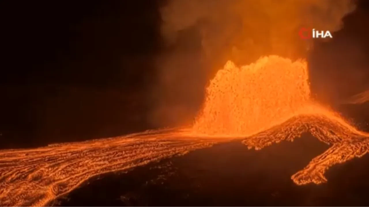 Dünyanın en aktif yanardağlarından biri! Kilauea'da 52. patlama böyle kaydedildi