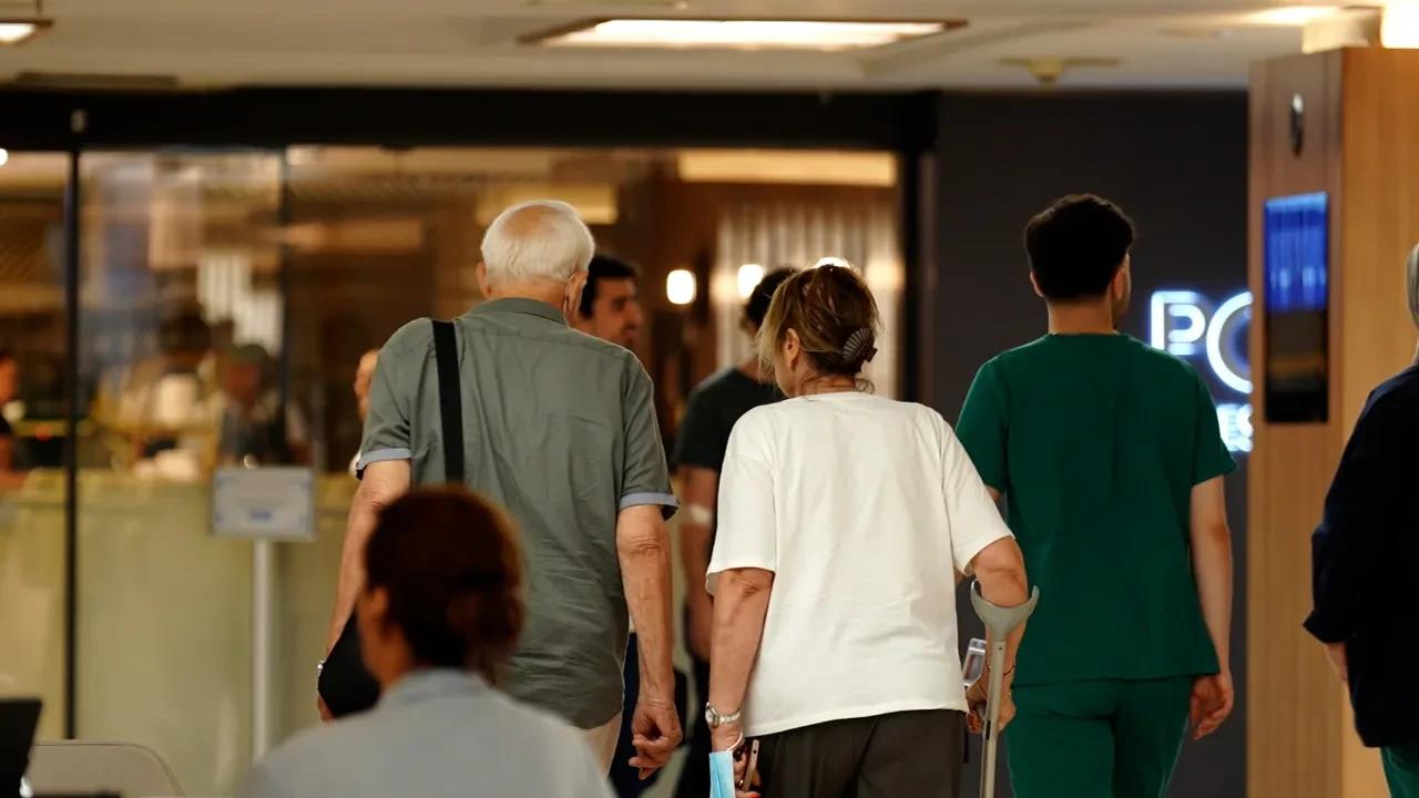 Emeklilere 70 yaş müjdesi: Medipol’de sıfır katılım payı ile sağlığınız emin ellerde
