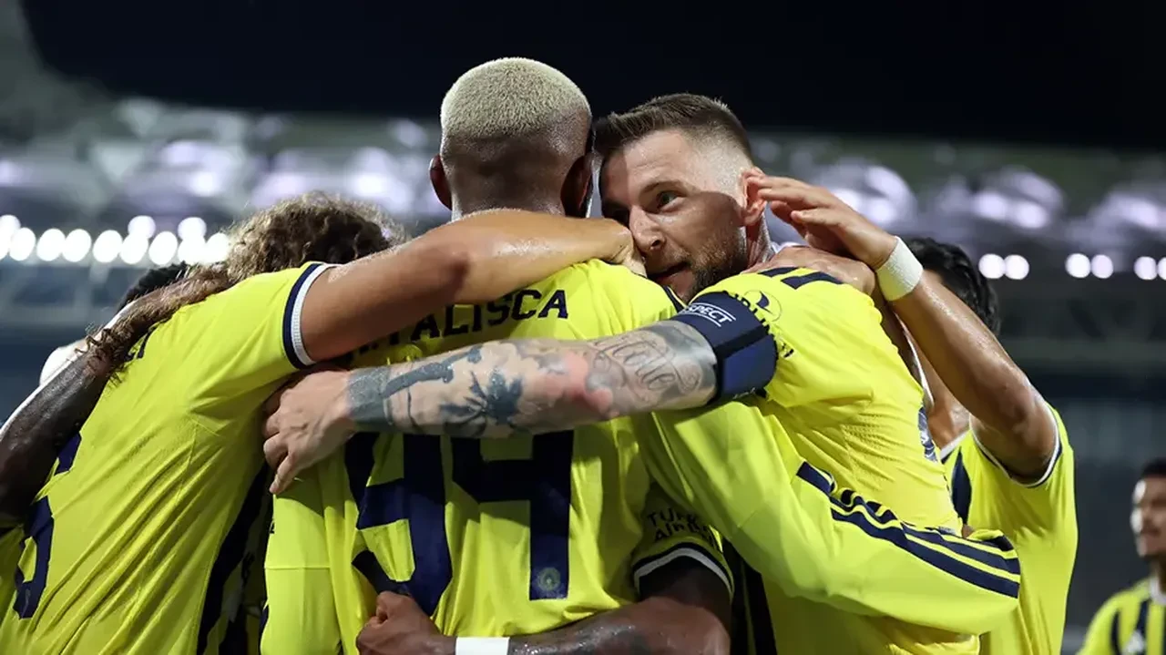 Fenerbahçe Şampiyonlar Ligi için Gornik Zabrze deplasmanında! İşte İsmail Kartal'ın muhtemel 11'i