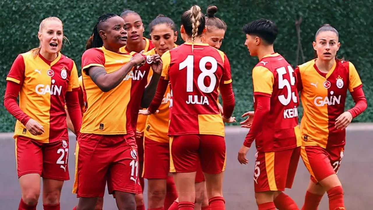Galatasaray 7. transferini resmen duyurdu! Sarı-kırmızılılar kadrosuna kattığı ismi açıkladı