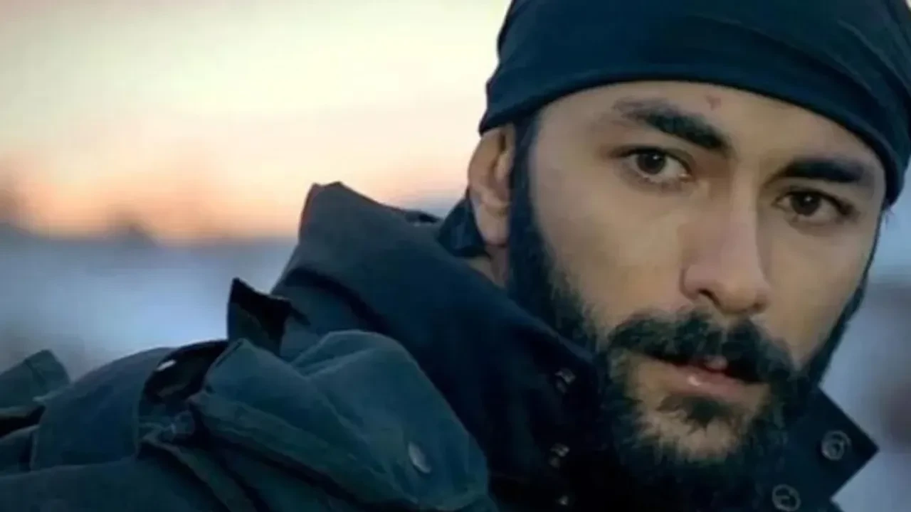Mehmet Korhan Fırat 'Uzak Şehir' dizisi kadrosuna katıldı! 'Ufuk' karakteriyle geliyor