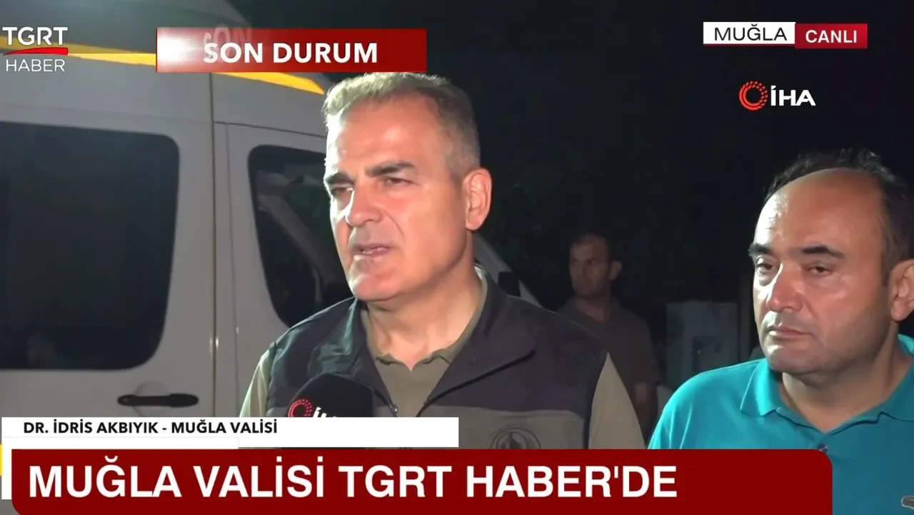 Muğla, Antalya, Balıkesir ve Çanakkale'de orman yangını! Kara yolu ulaşıma kapatıldı, hastane ve evler tahliye edildi 