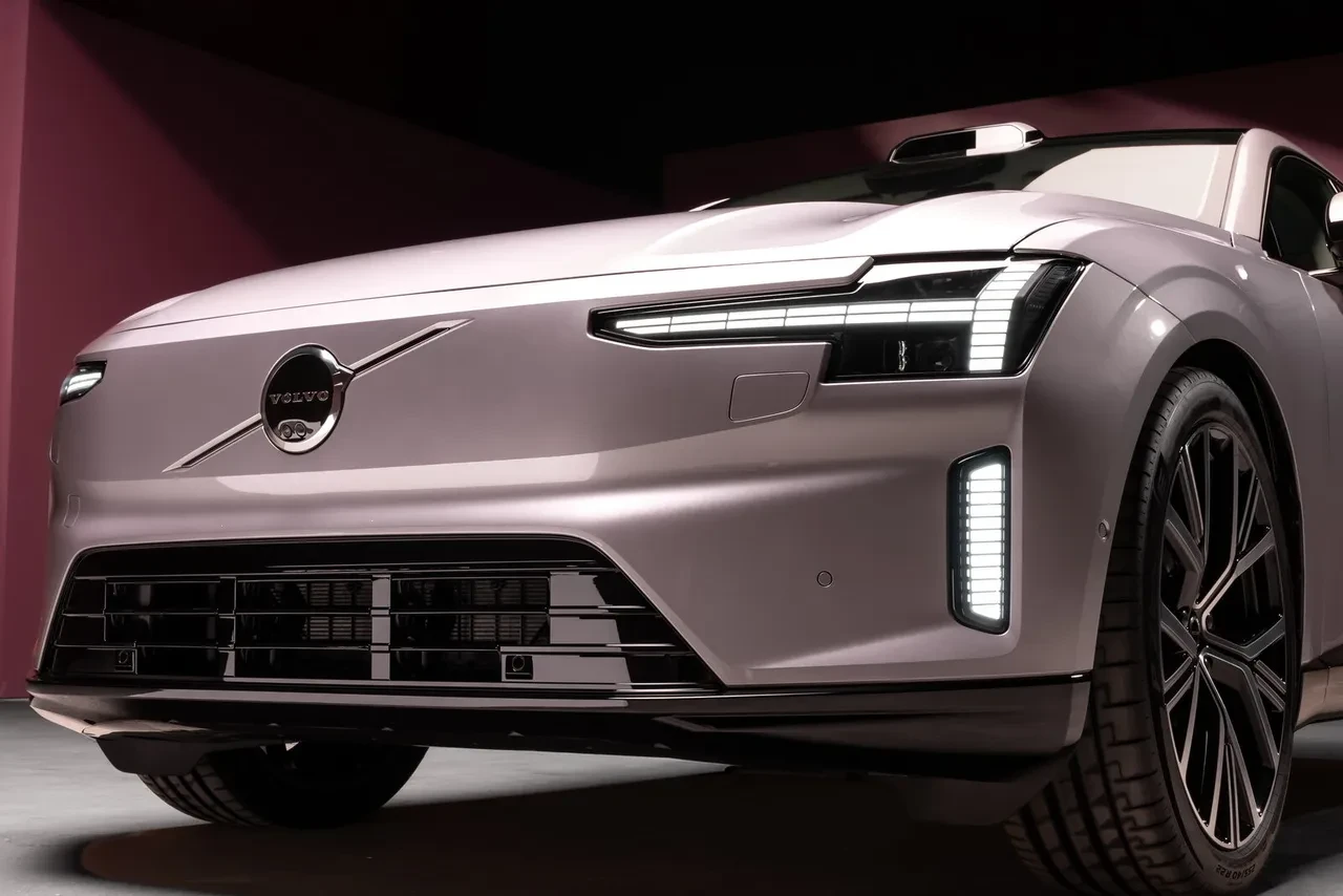 Volvo sahipleri dikkat: Tüm EX90 ve ES90 sahiplerine tazminat ödenecek