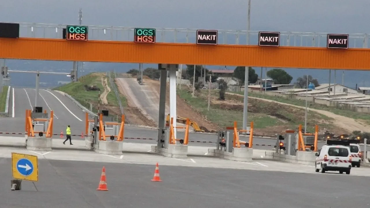 Yabancı plakalı araçlar için yeni düzenleme! Ücreti ödemeyen yandı: Ülkeden çıkamayacak