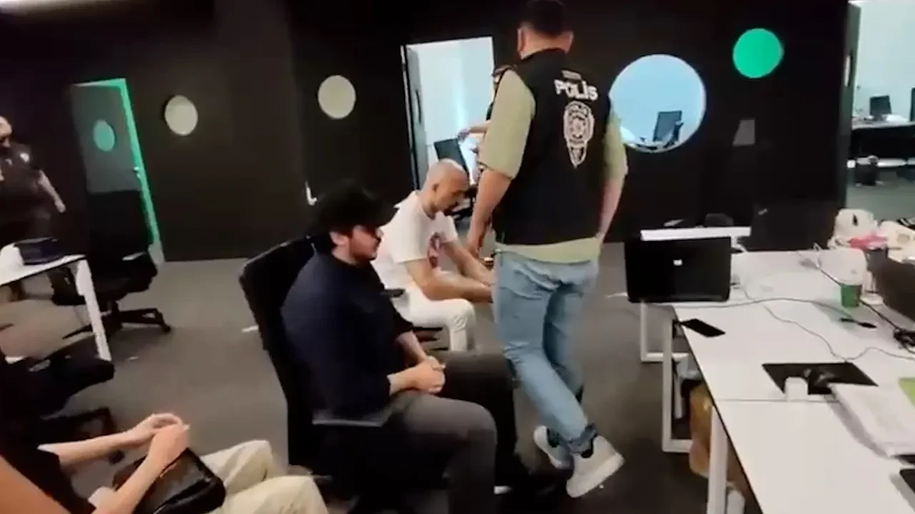 Tüm Avrupa'yı İstanbul'dan dolandırmışlar! Yapay zeka ile büyük vurgun: Siber çete çökertildi