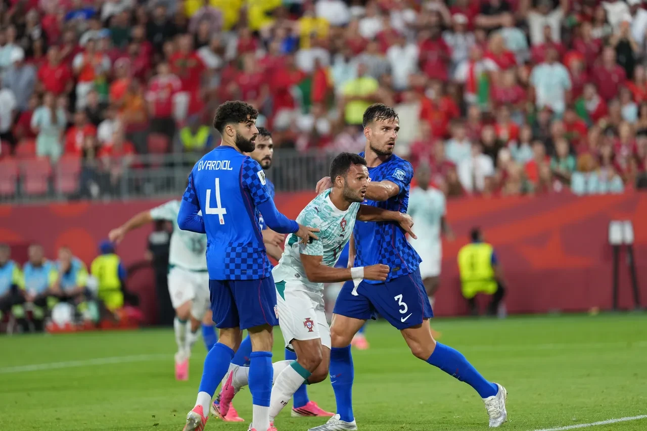 Portekiz geriden gelip Hırvatistan'ı devirdi! Ronaldo tarihe geçti