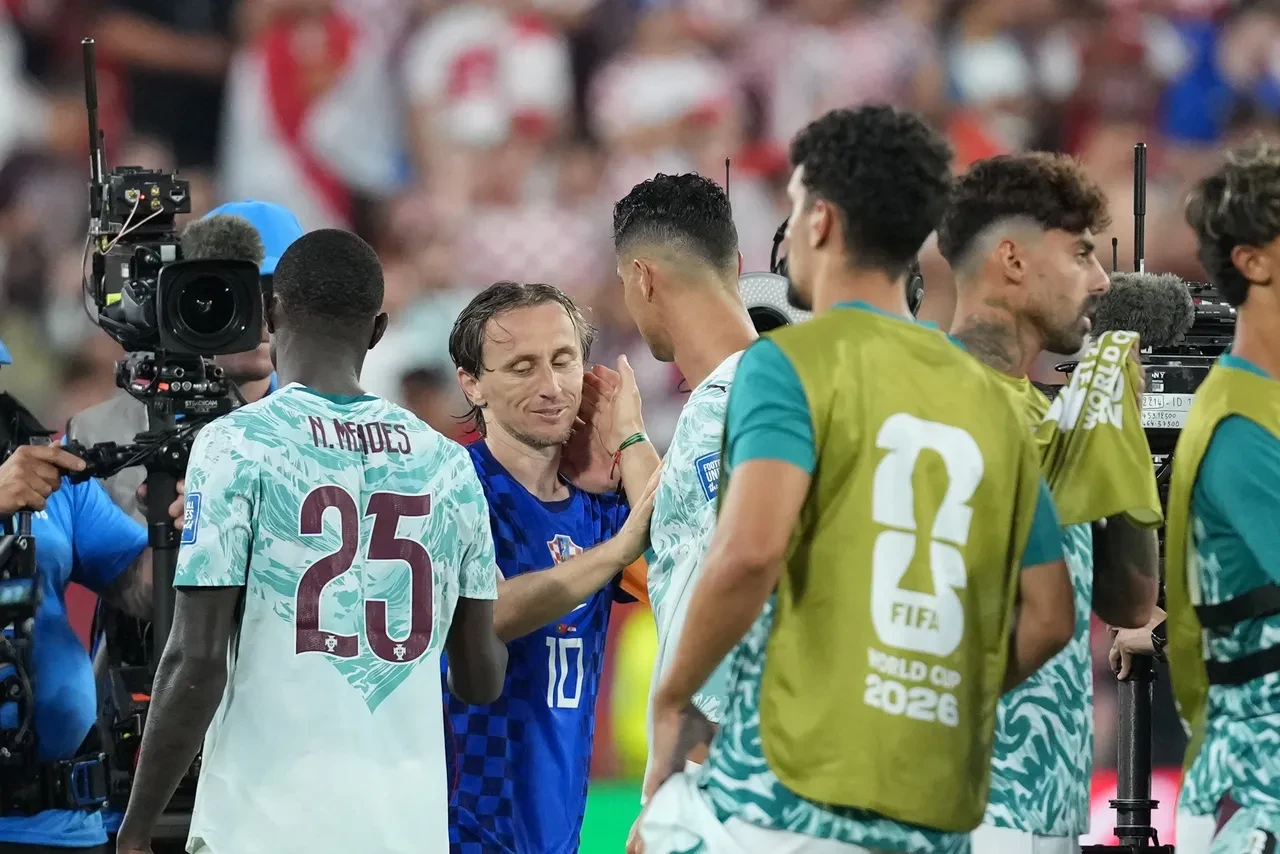 Portekiz geriden gelip Hırvatistan'ı devirdi! Ronaldo tarihe geçti