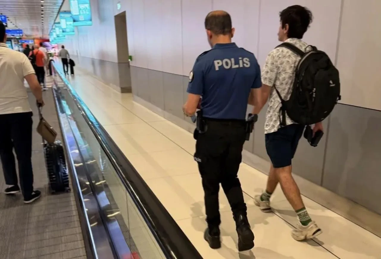 Tutuklanan Deniz Göktaş'ın polis şehit eden terörist babasının söylediği sözleri ortaya çıktı: Eylemlerde neden yoksun?