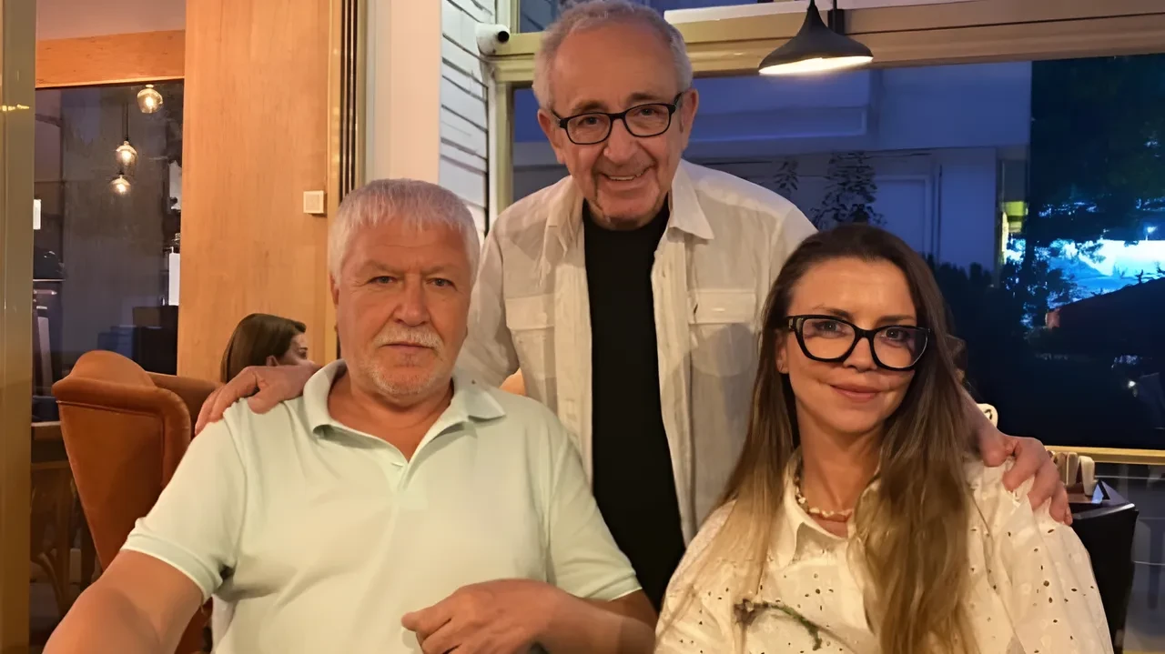 Ünlü yönetmen Bülent Özdural hayatını kaybetti! Kuzenlerim ve Eyvah Kızım Büyüdü gibi efsane projelere imza atmıştı