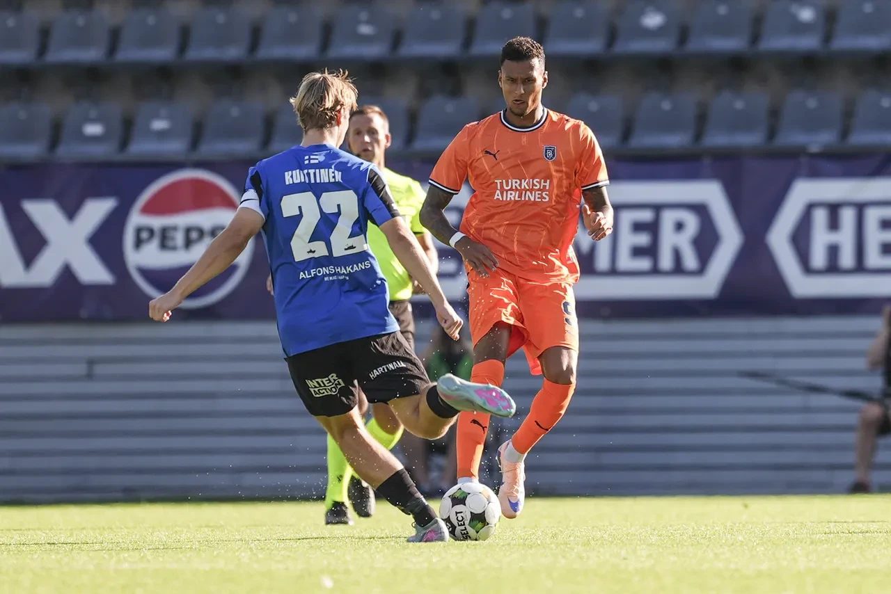Başakşehir Konferans Ligi 2. eleme turu rövanş maçında Inter Turku'ya yenilerek Avrupa'ya veda etti
