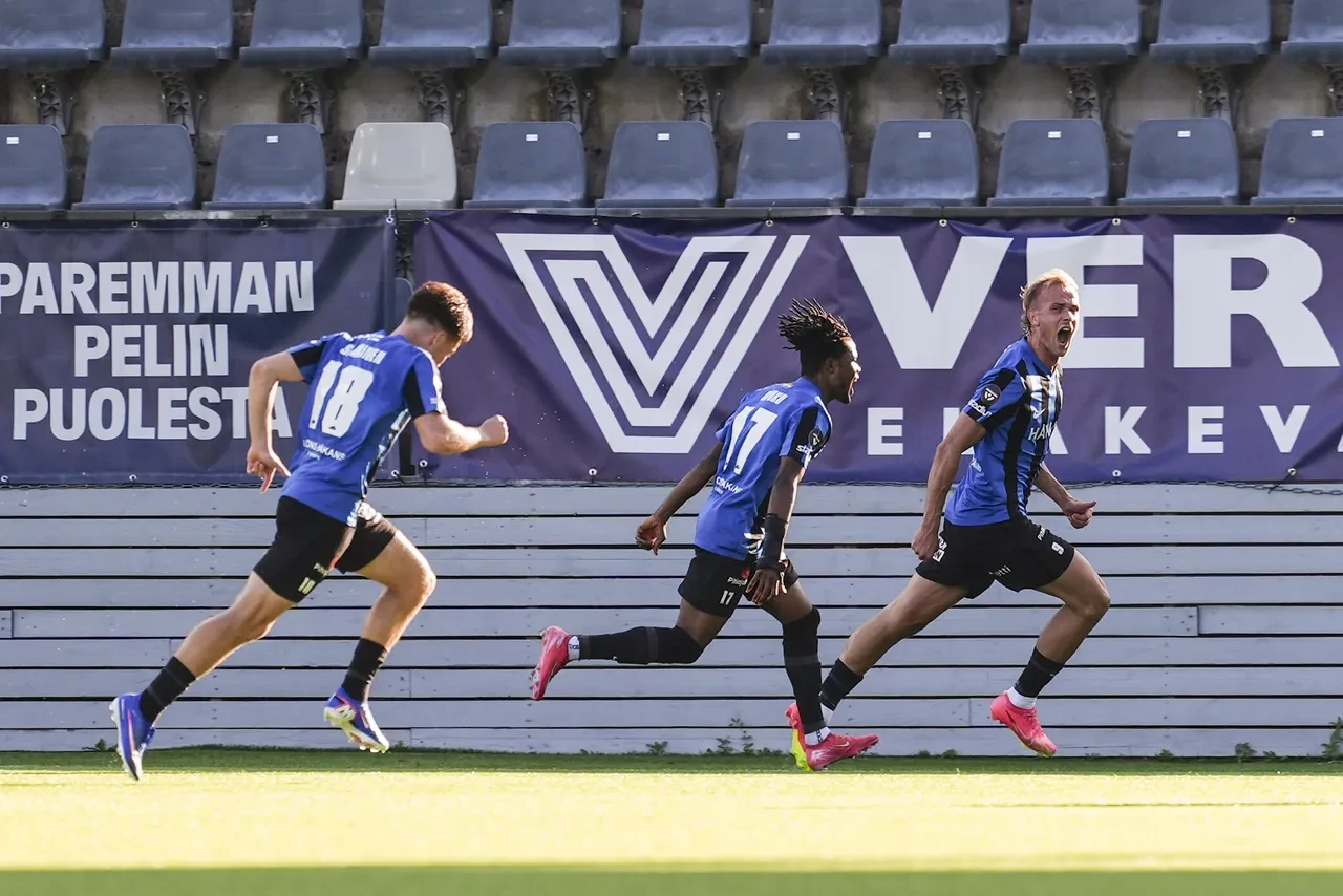 Başakşehir Konferans Ligi 2. eleme turu rövanş maçında Inter Turku'ya yenilerek Avrupa'ya veda etti