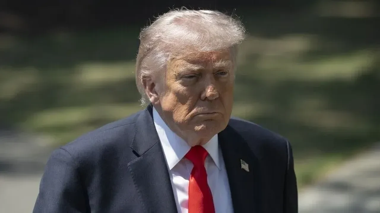 Donald Trump'a anket şoku! Amerikalıların desteği azalıyor