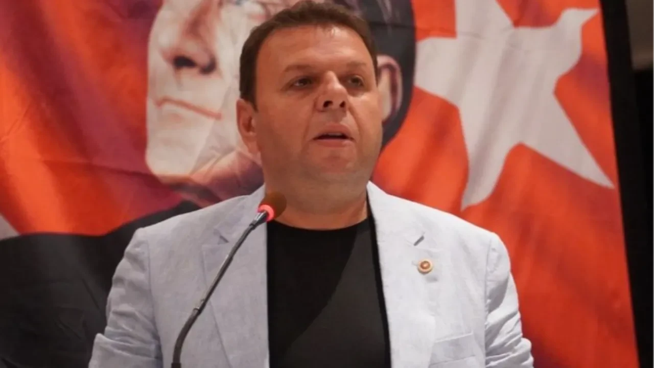 Ediz Ün yeniden CHP'ye dönüyor: 'Suçlular cezalarını buldu'