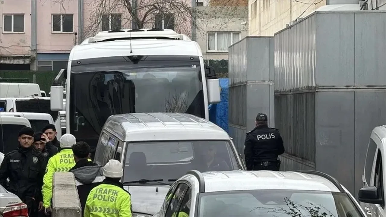 Eski Bursa Büyükşehir Belediye Başkanı Mustafa Bozbey'in yargılandığı davada 16 kişiye tahliye kararı