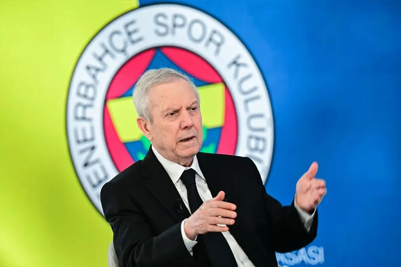 Fenerbahçe'de dikkat çeken ayrılık: Her konuda anlaşma sağlandı, son söz Aziz Yıldırım'da!
