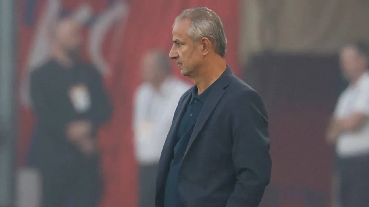 Fenerbahçe'de İsmail Kartal, Gornik Zabrze maçının ardından konuştu! "Turu geçtik, onun için mutluyum"