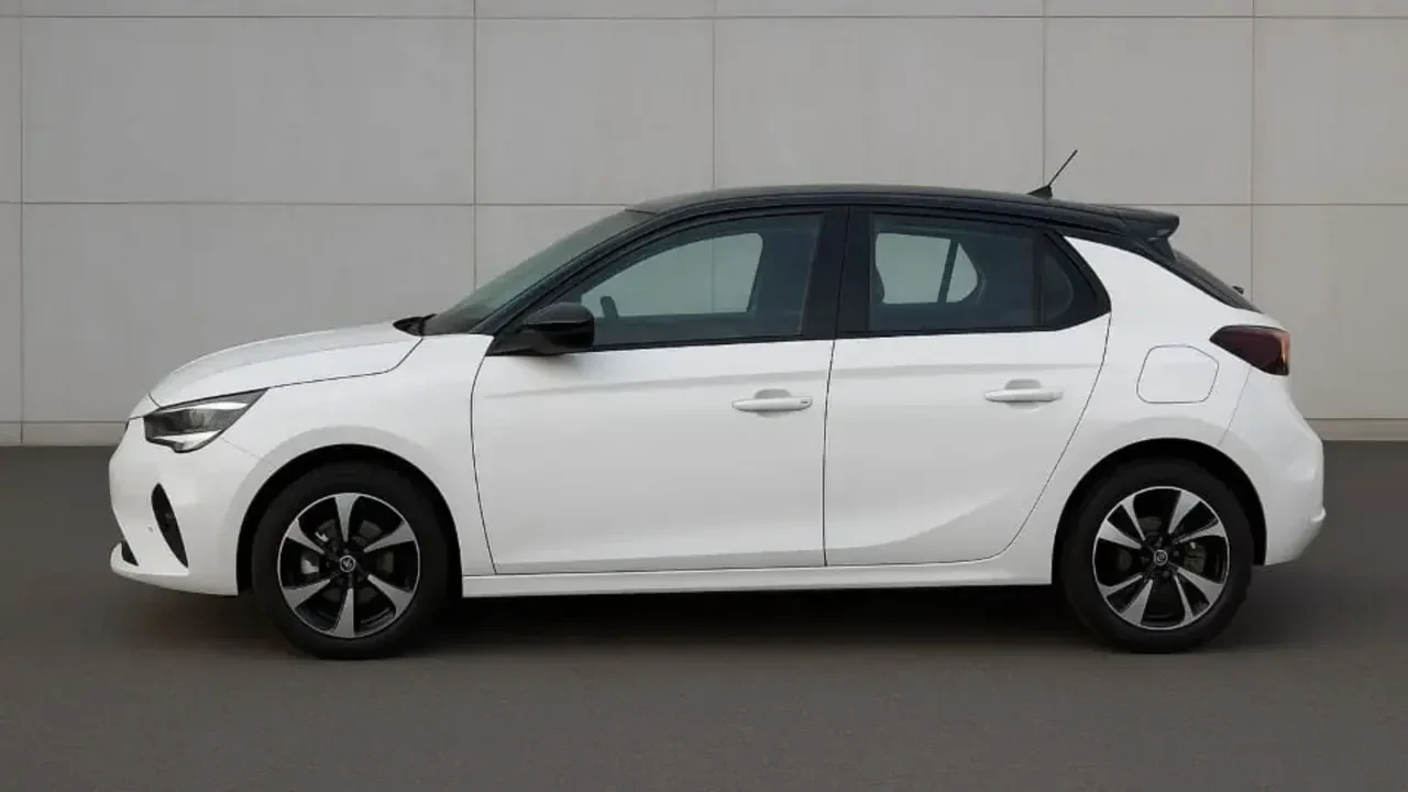 Hangisini tercih edersin? Renault Clio mu, Opel Corsa mı?