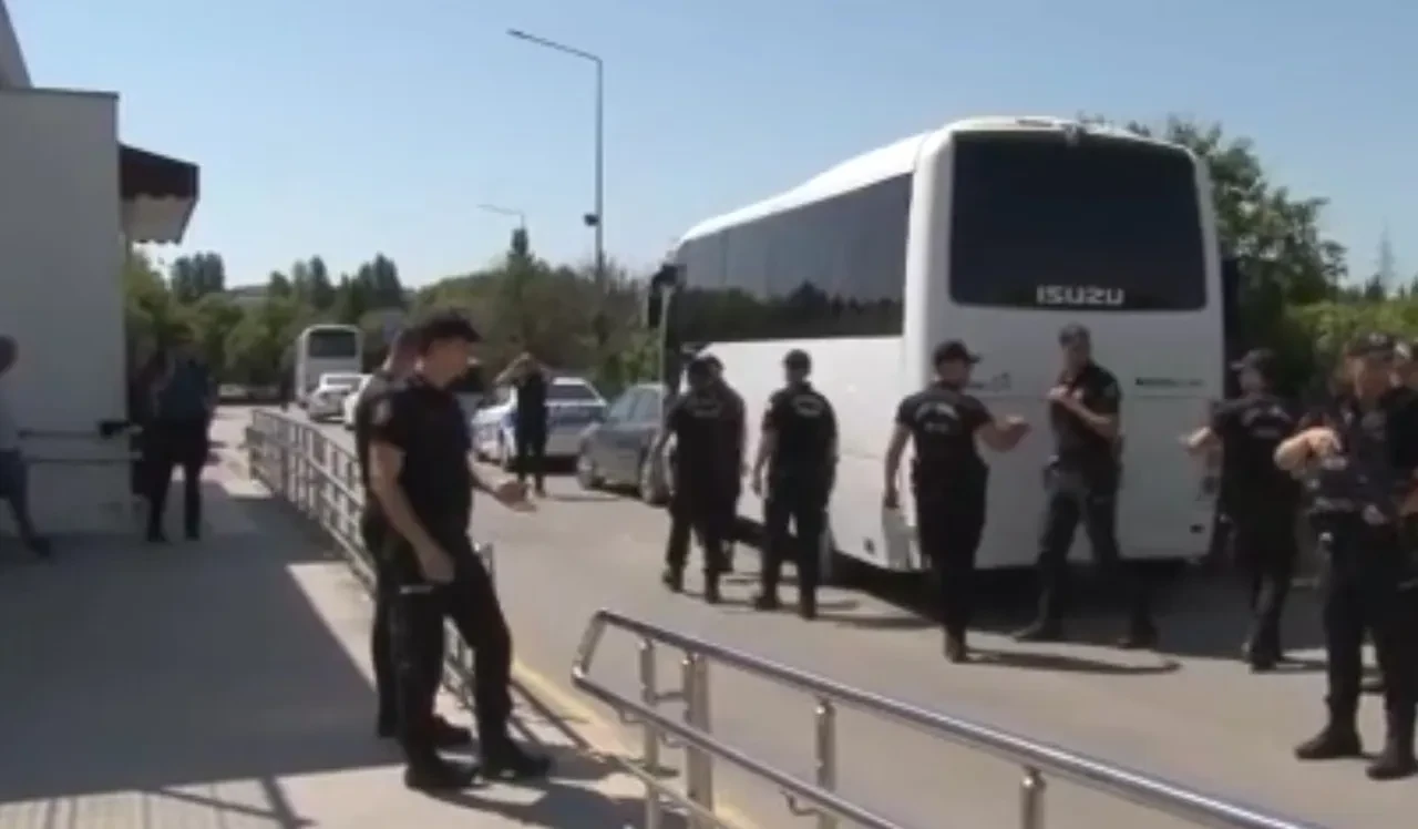 Husumetlilerini ateş açtı, başka birini öldürdü! İfadesi şoke etti