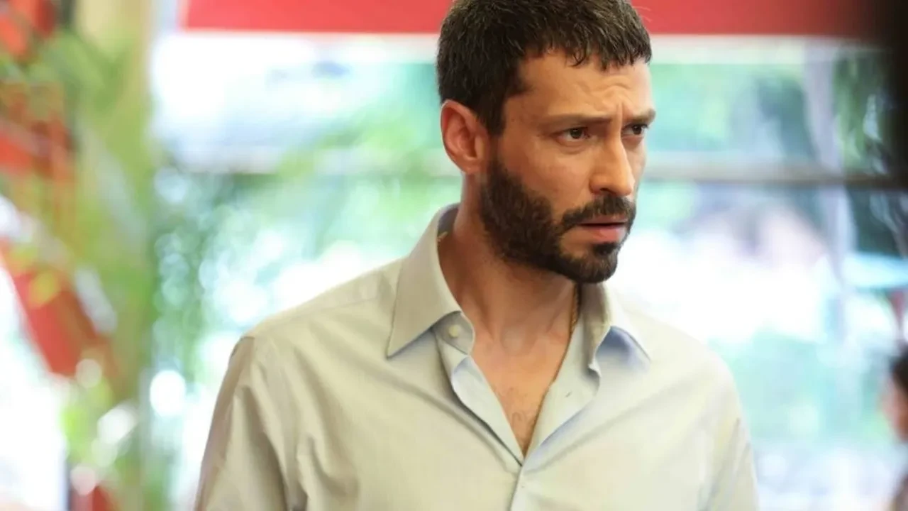 Muhtemel Aşk 7. Bölümde Defne ve Kadir’in arasına giren yeni isim kim? Muhtemel Aşk’a yeni katılan kişi kim? 