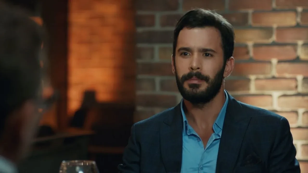 Muhtemel Aşk ve Kiralık Aşk karşılaştırması sosyal medyayı hareketlendirdi! Muhtemel Aşk dizisi Kiralık Aşk’a mı benziyor?