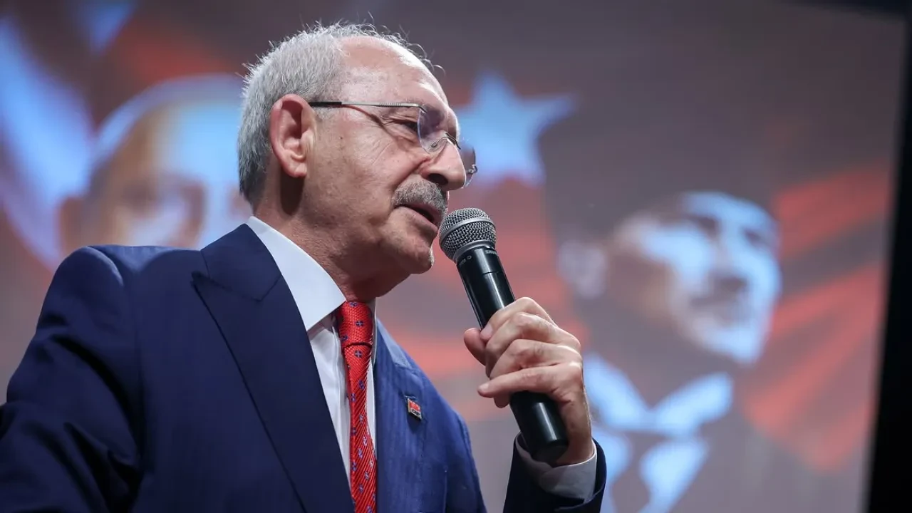 CHP'nin kapalı zirvesinde kriz! 44 vekilden 19 vekil katılmadı